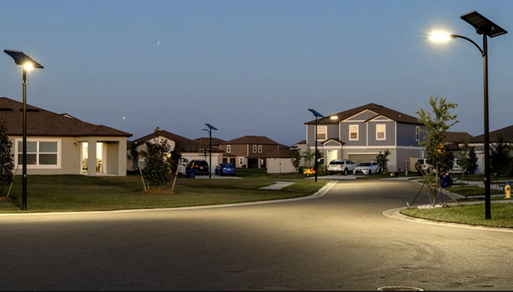 Streetleaf Partners With Lennar Homes on Solar Streetlights