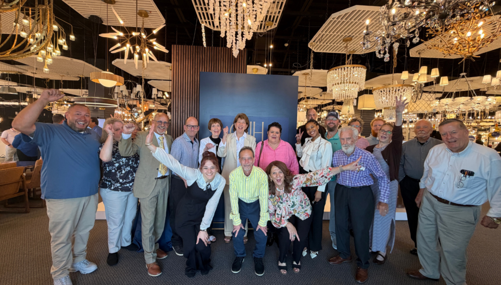 Gross Lighting and Home Celebrates Grand Opening